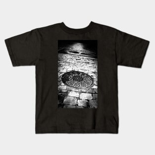 what lies beneath these streets of gold Kids T-Shirt